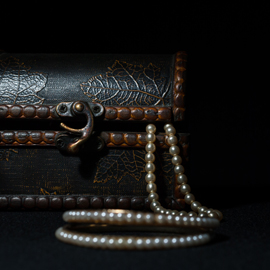 WOMEN ACCESSORIES