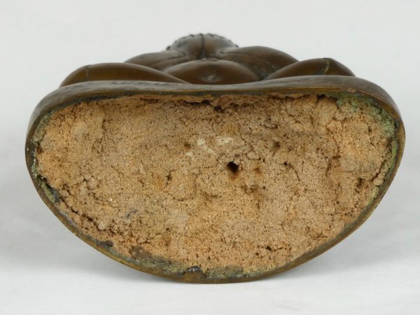 Buddha en bronze (fond)