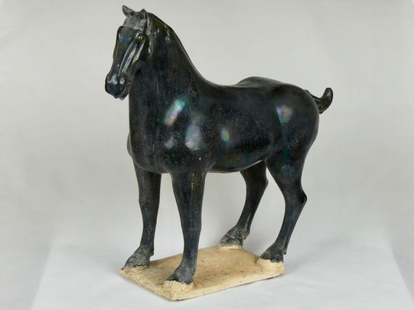 cheval en céramique