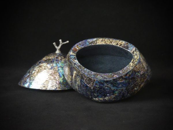Boîte à bijoux en ormeau (ouverte)