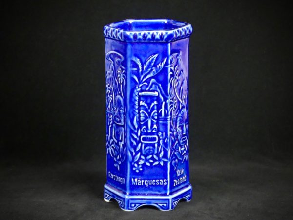 Vase hexagonal Tiki Farm (face)