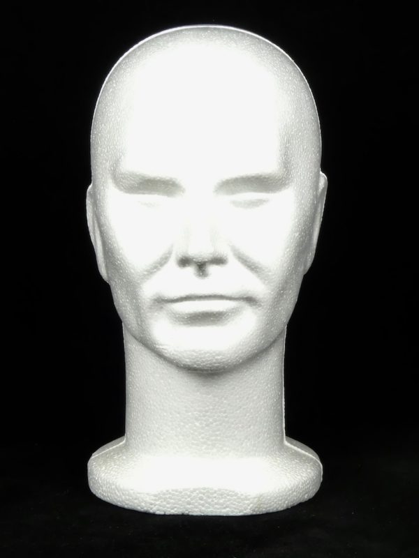 Tête en polystyrène (face)