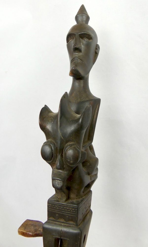 Guitare Batak (tête)