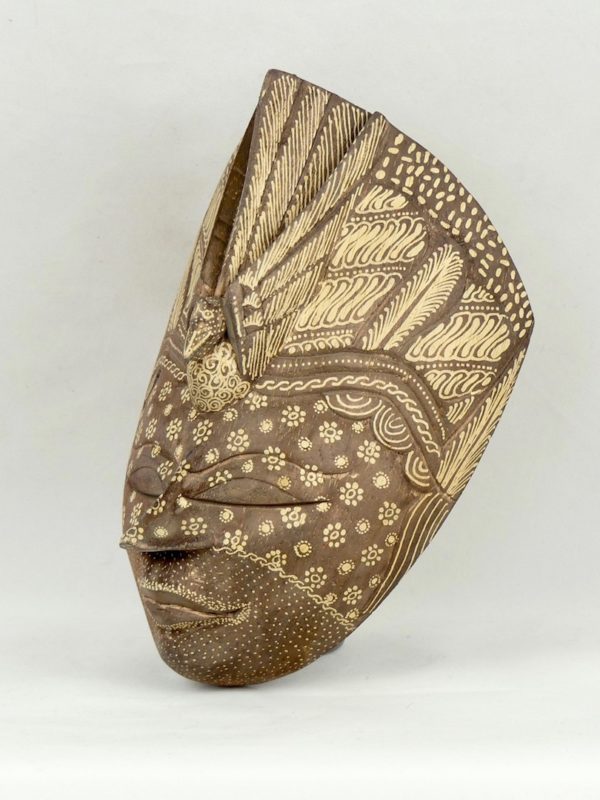 Masque Batik Kawung (3/4)