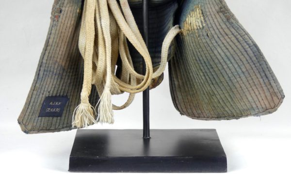 Masque de Kendo (dos détail)