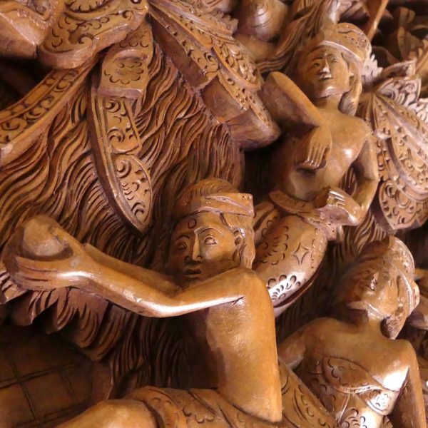 Bas-relief Barong (détail danseurs)