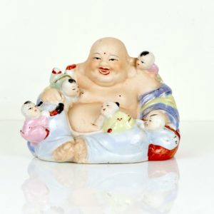 Céramique Budai entouré d’enfants (face)