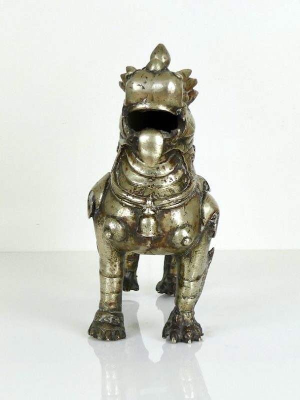 Bronze lion birman 1 (face)