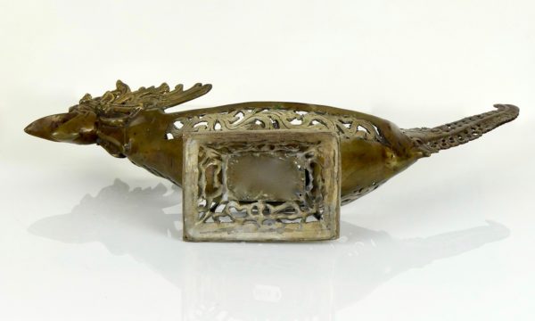 Barque Garuda en bronze (dessous)
