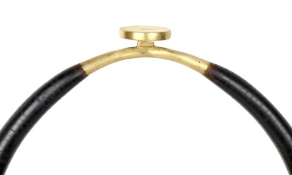 Collier Kalabuhu noir (bouton)