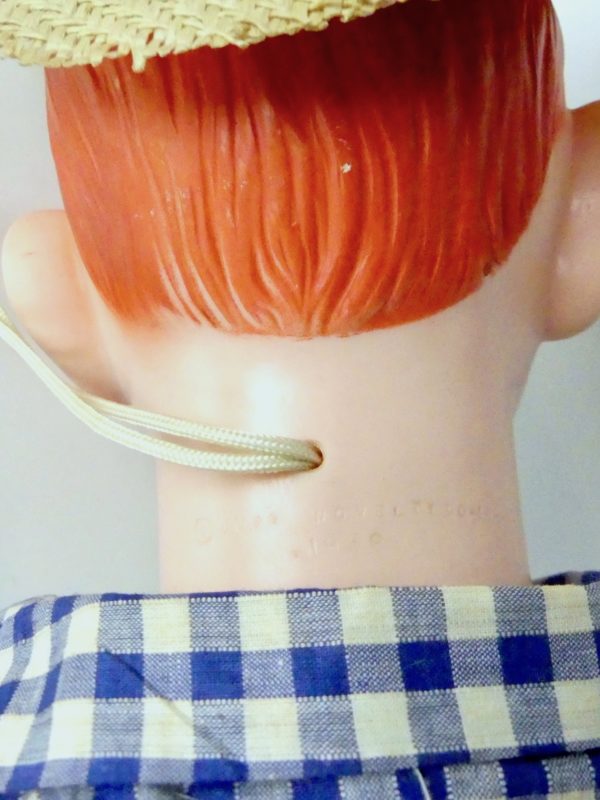 Marionnette de ventriloque Mortimer Snerd (nuque)