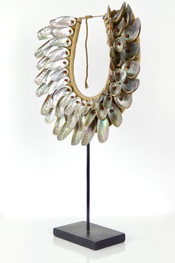 Collier d'ormeaux papou (3/4)