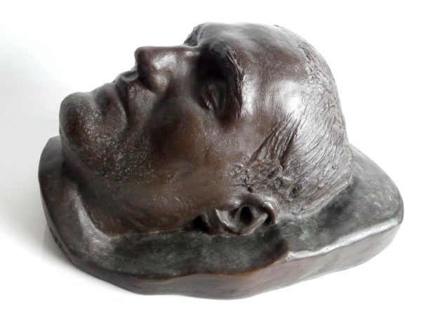 Masque mortuaire en bronze