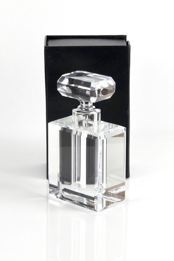 Bouteille de parfum Coco (3/4)