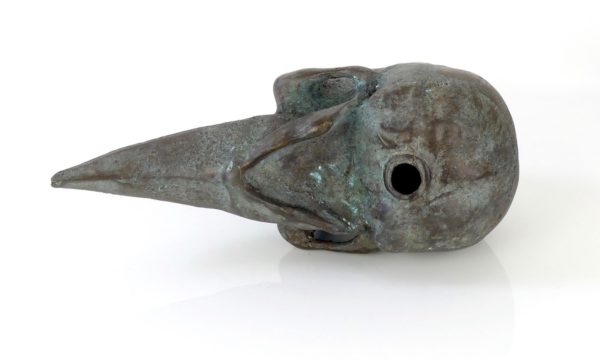 Sculpture crâne et bec en bronze – Image 4