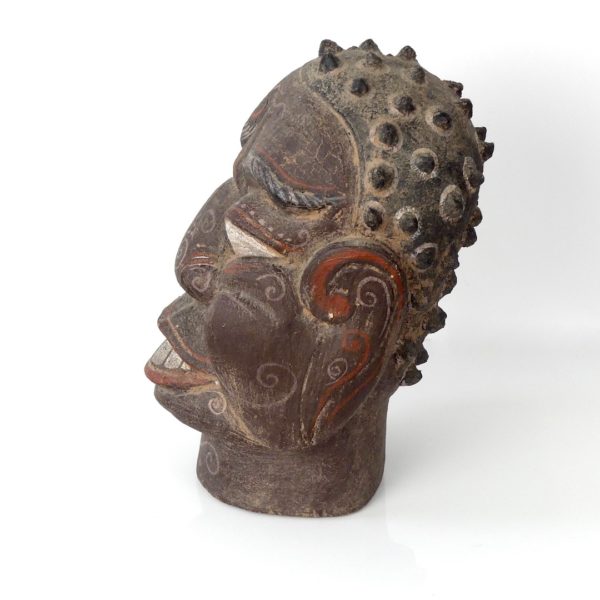 Tête sculptée Naga – Image 3