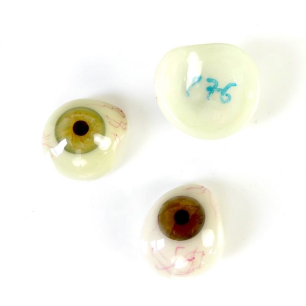 3 yeux de verre 2