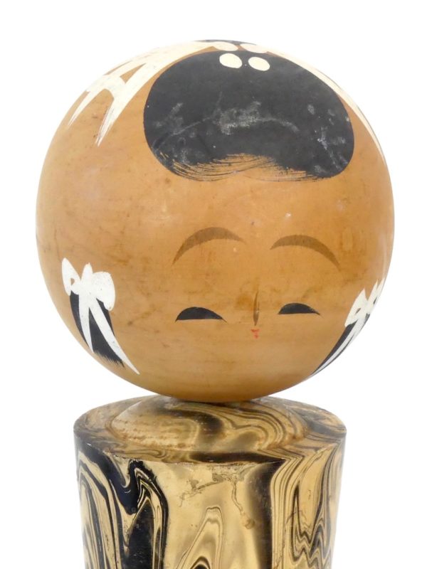 Grande Kokeshi marbrée (tête)