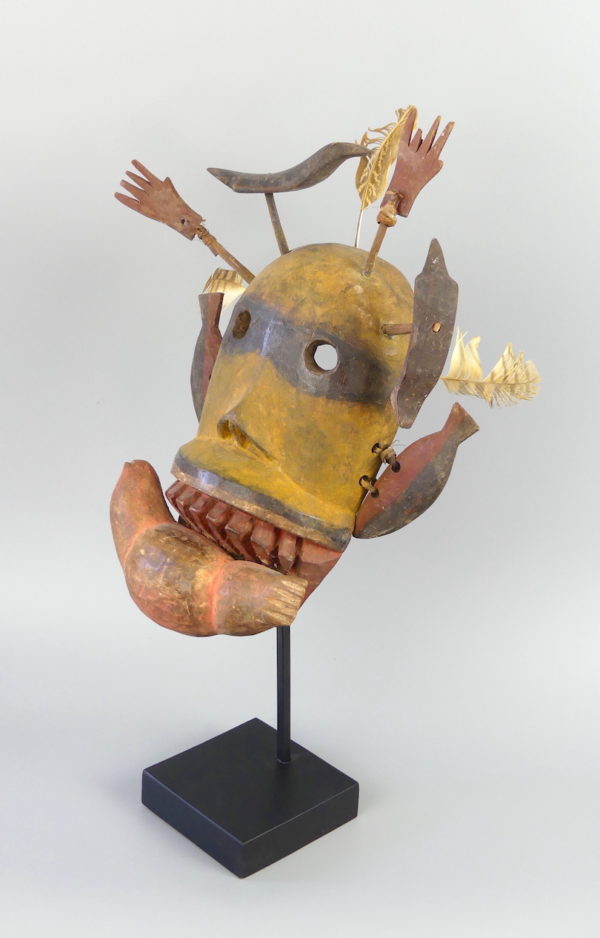 Masque Esprit jaune et noir Yupik (3/4)