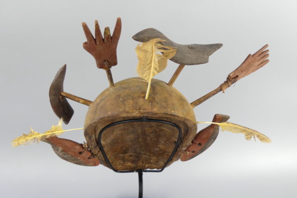 Masque Esprit jaune et noir Yupik (dessus)