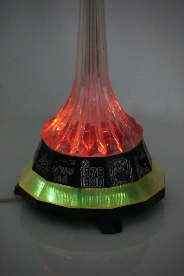 Lampe fusée Raketa CCCP (allumé détail)