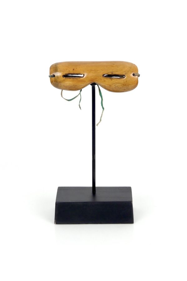 Lunettes à fentes Nigaugek Yupik (face)