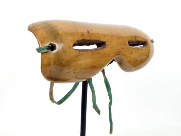 Lunettes à fentes Nigaugek Yupik (3/4 détail)