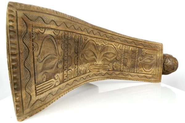 Tabouret Tiki râpe à coco (dessus)