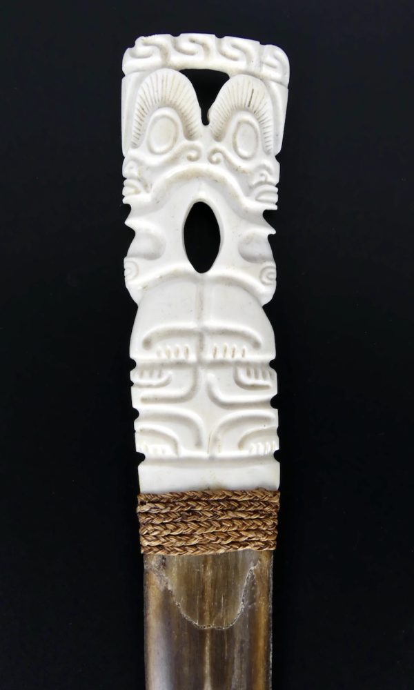 Coupe papier polynésien Tiki (manche)