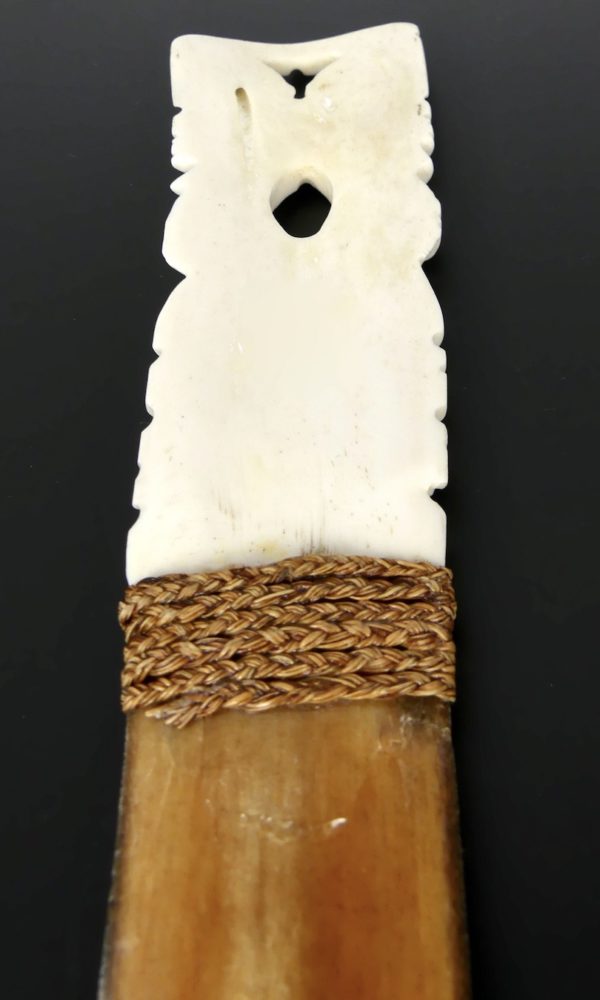 Coupe papier polynésien Tiki (dos détail)