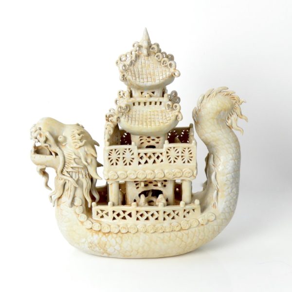 Céladon chinois jonque dragon et pagode (profil 2)