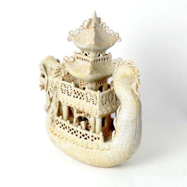 Céladon chinois jonque dragon et pagode (3/4 dos)