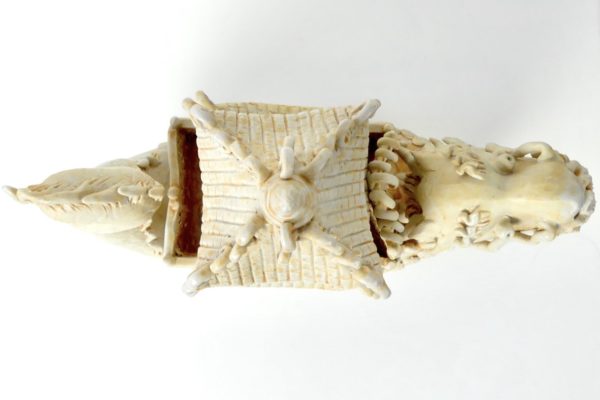 Céladon chinois jonque dragon et pagode (dessus)
