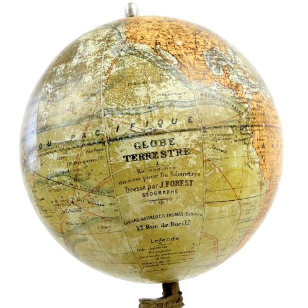 Globe terrestre de bureau J. Forest (détail)