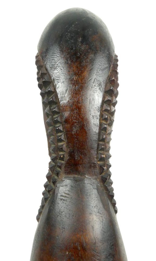 Grand tambour à fente du Vanuatu (tête dos)