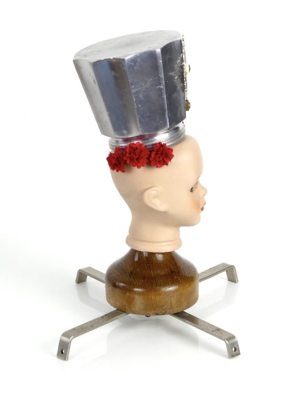 Sculpture tête de poupée (profil)