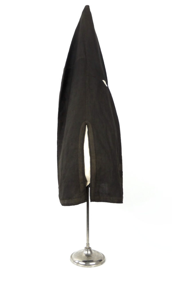 Cagoule noire à croix de Lorraine (profil)