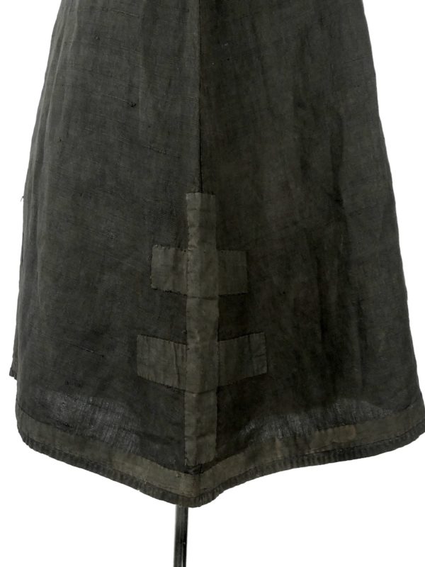 Cagoule noire à croix de Lorraine (détail)