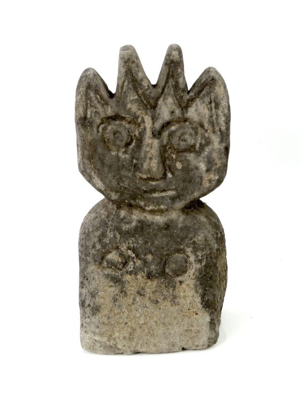 Statuette Katoda à base carrée (face)
