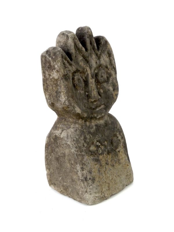 Statuette Katoda à base carrée (3/4)