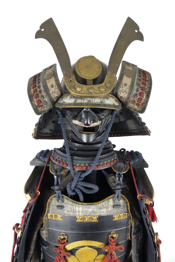 Armure de samouraï Yoroi (détail face)