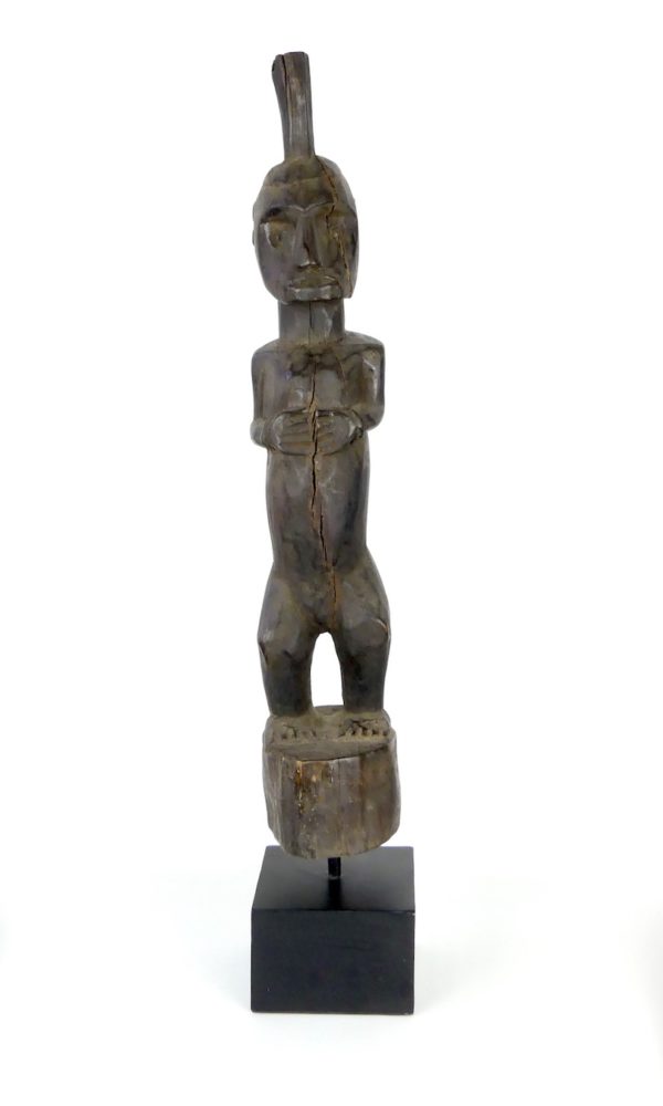 Statue d’ancêtre debout (face)