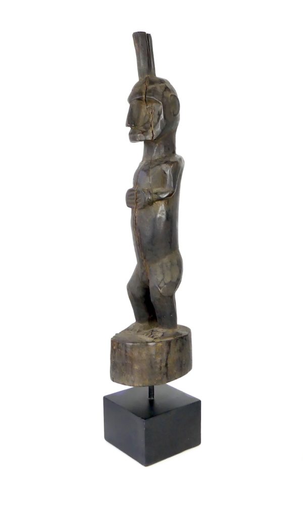 Statue d’ancêtre debout (3/4)