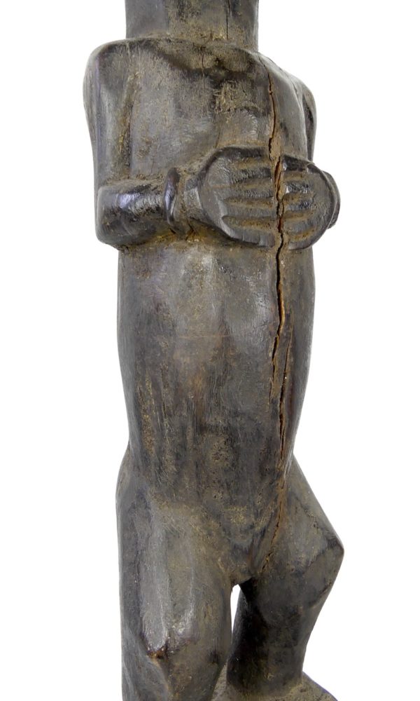 Statue d’ancêtre debout (détail)