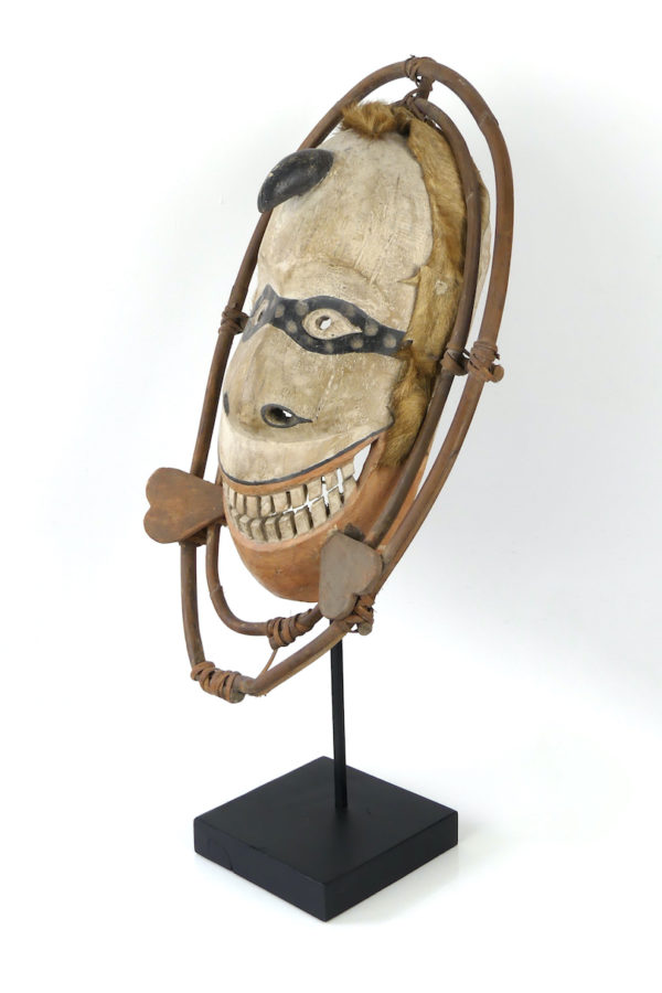 Masque céphalomorphe Esprit rieur masqué Yupik (3/4)