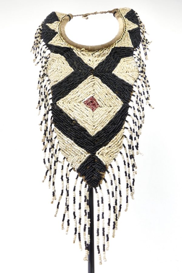 Plastron Papou en perles (dessous)