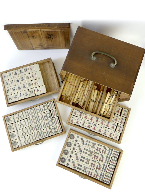 Jeu de Mahjong ancien (dessus)