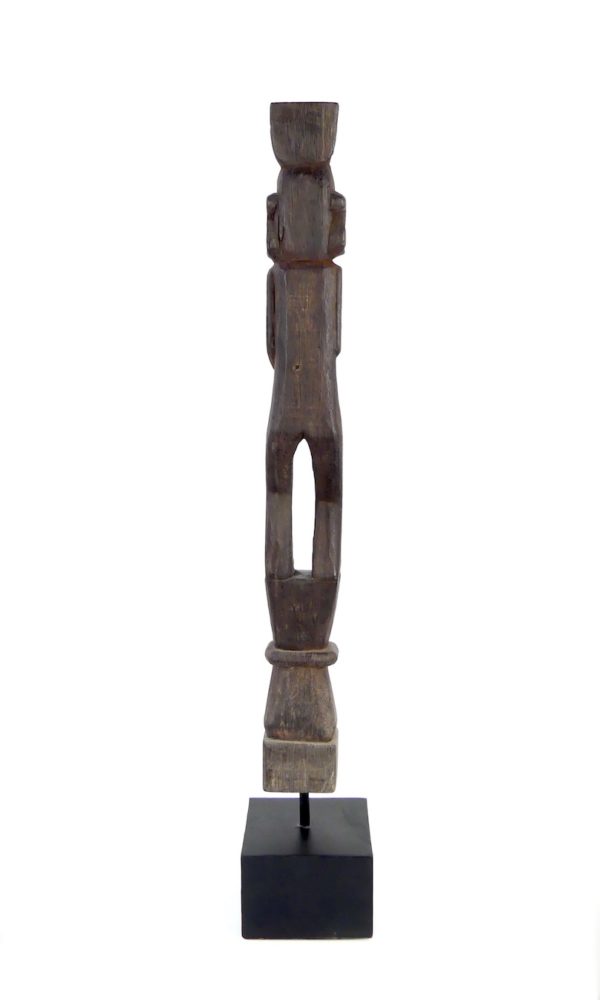 Statue d’ancêtre squelettique Timor (dos)