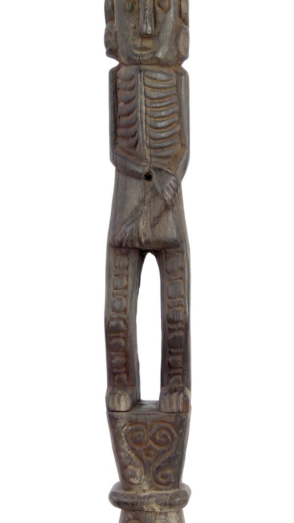 Statue d’ancêtre squelettique Timor (détail)