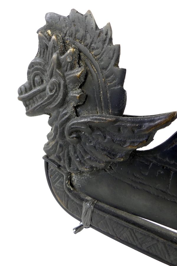 Ancien coupe bétel dragon en bronze (détail)